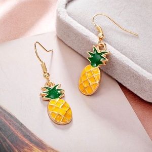 Pineapple Dangle Earrings!